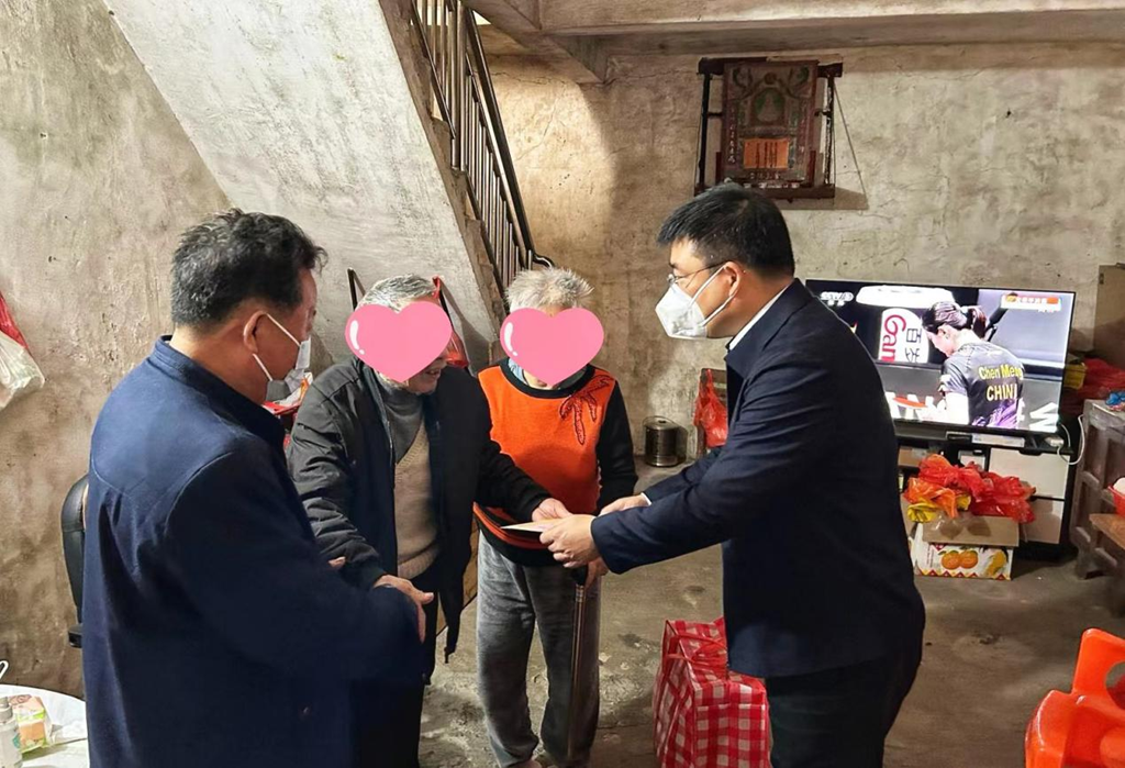 慰问送温暖 关怀暖人心——市建管中心开展2023年春节前走访慰问活动